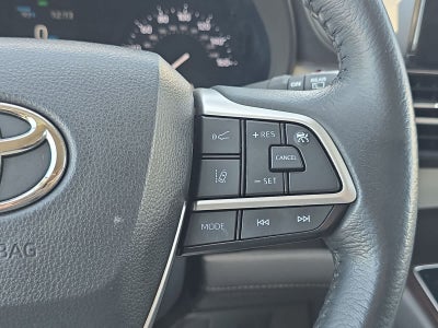 2024 Toyota Sienna XLE