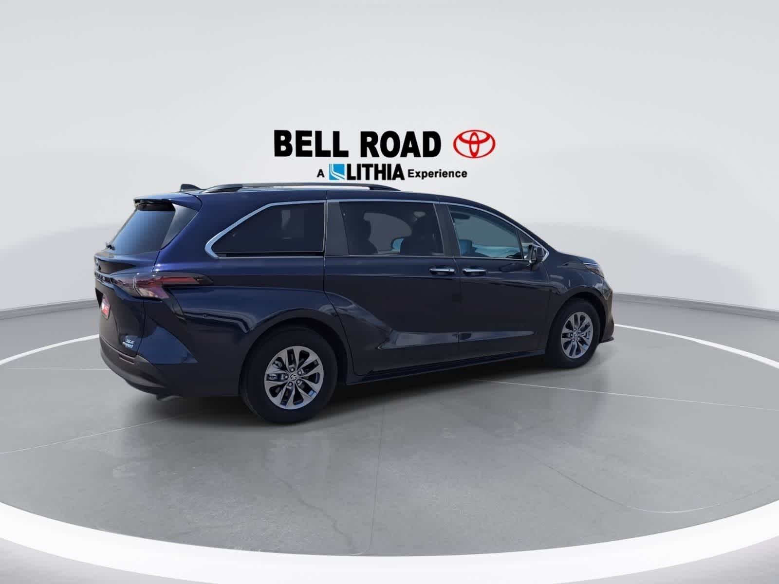 2024 Toyota Sienna XLE