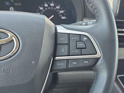 2024 Toyota Sienna XLE