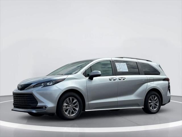 2024 Toyota Sienna XLE