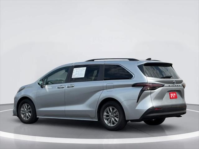 2024 Toyota Sienna XLE