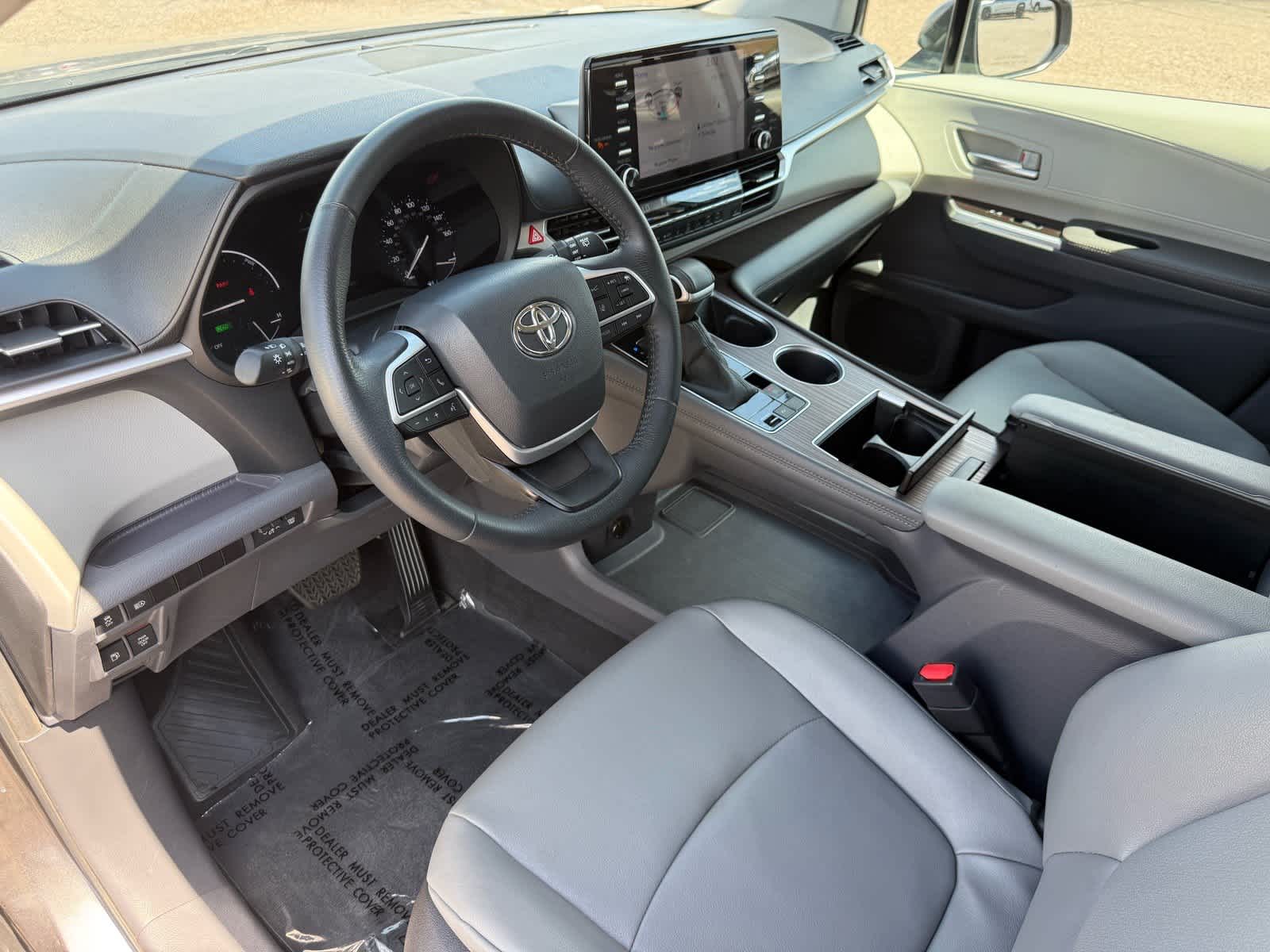 2024 Toyota Sienna XLE