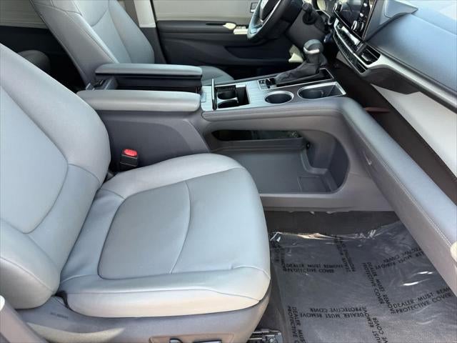 2024 Toyota Sienna XLE