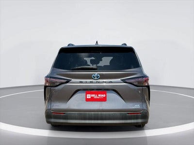 2024 Toyota Sienna XLE