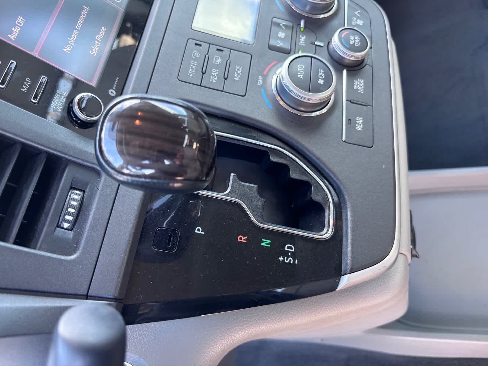 2020 Toyota Sienna XLE