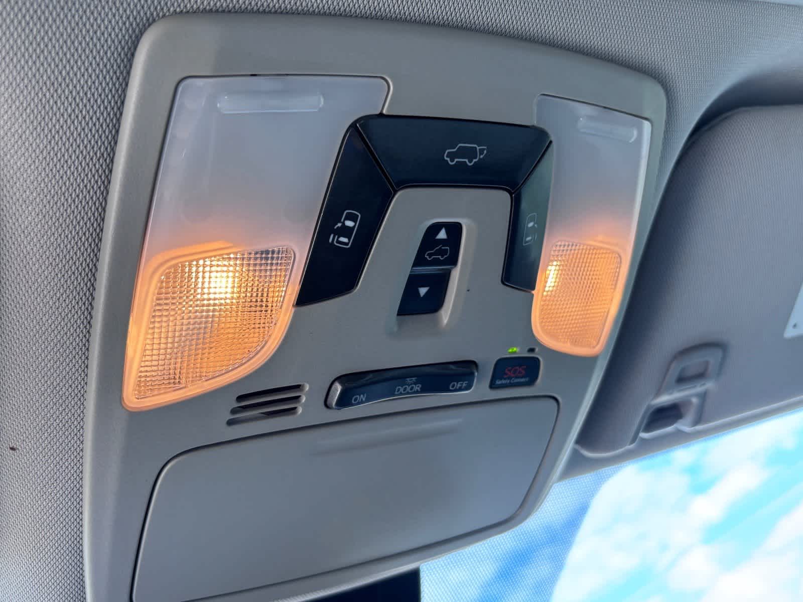 2020 Toyota Sienna XLE