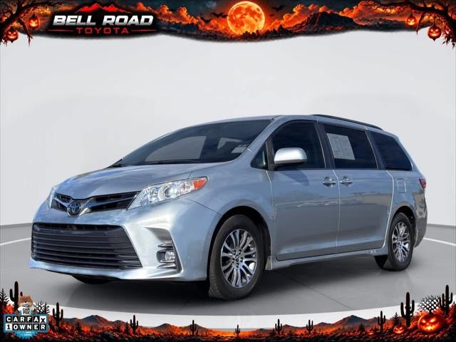 2020 Toyota Sienna XLE