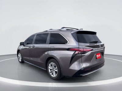2022 Toyota Sienna Limited