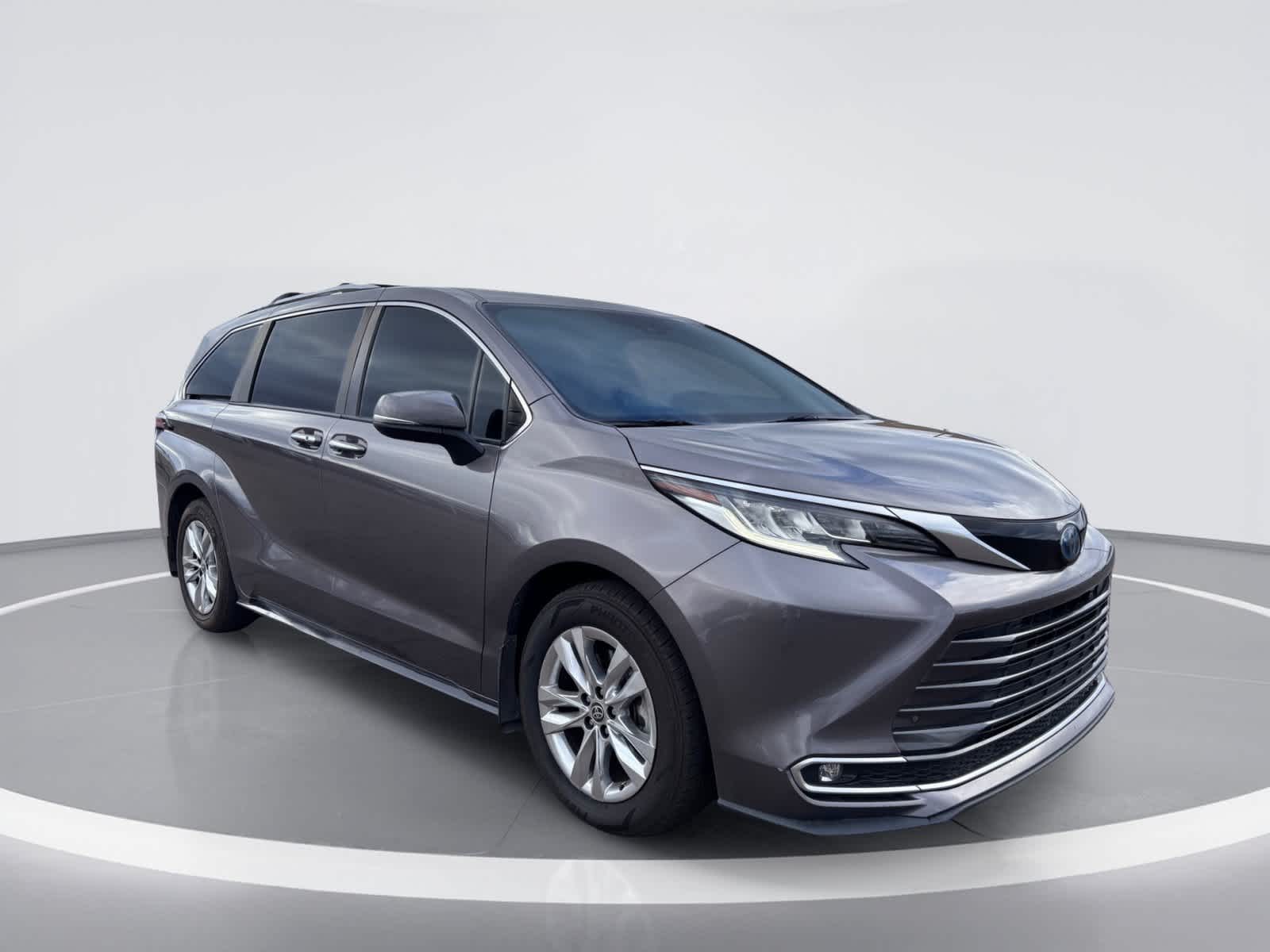 2022 Toyota Sienna Limited