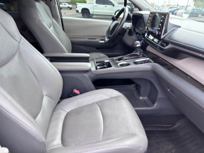 2022 Toyota Sienna Limited