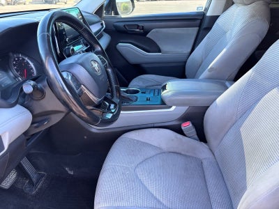 2021 Toyota Highlander LE