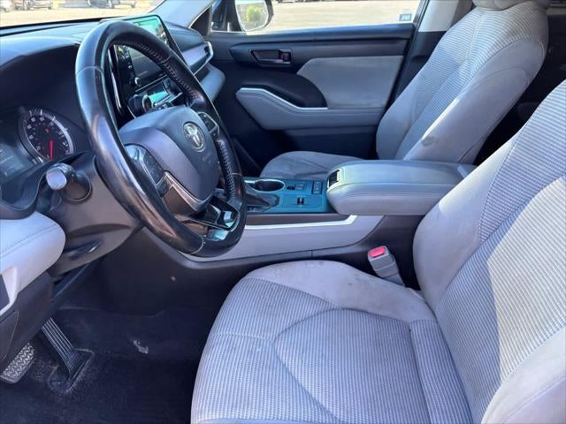 2021 Toyota Highlander LE
