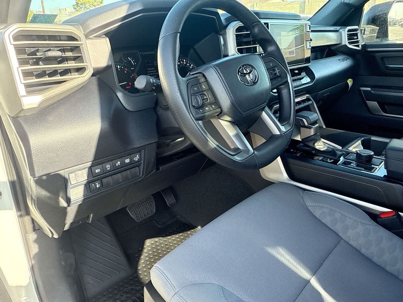 2025 Toyota Tundra SR5