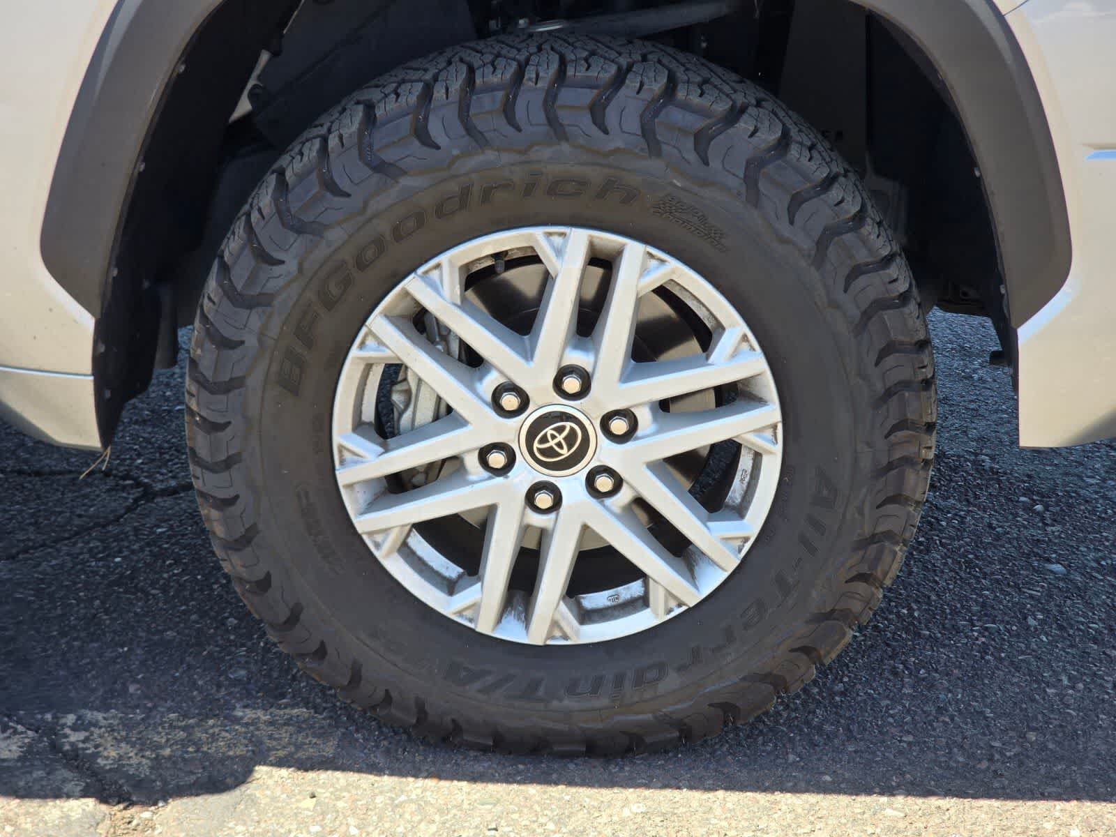 2022 Toyota Tundra SR5