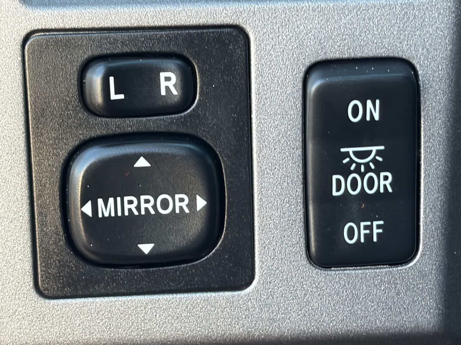 2013 Toyota Tundra Double Cab 4.6L V8 6-Spd AT (Natl)