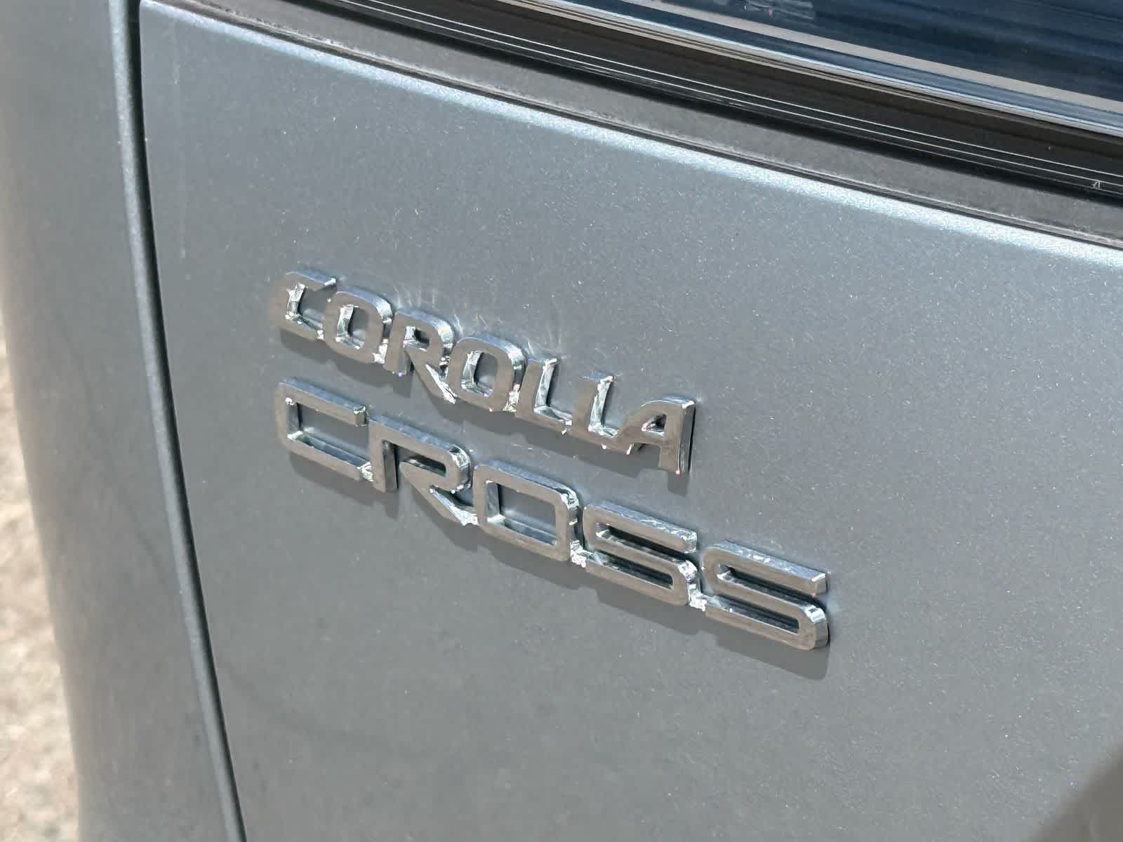 2025 Toyota Corolla Cross XLE