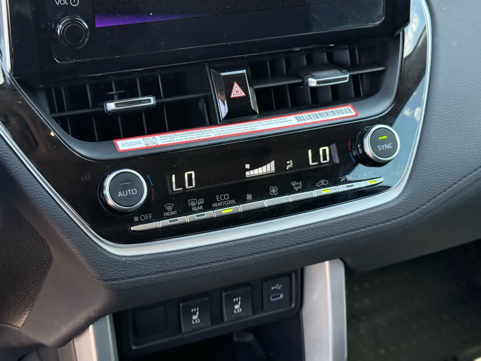 2025 Toyota Corolla Cross XLE