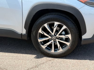 2025 Toyota Corolla Cross XLE