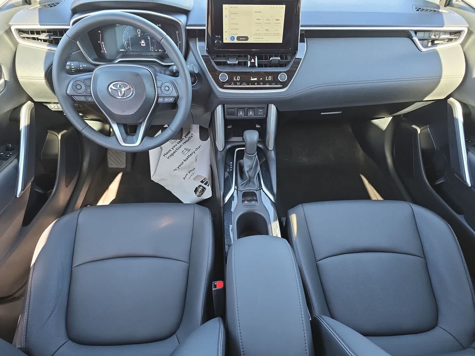 2024 Toyota Corolla Cross XLE