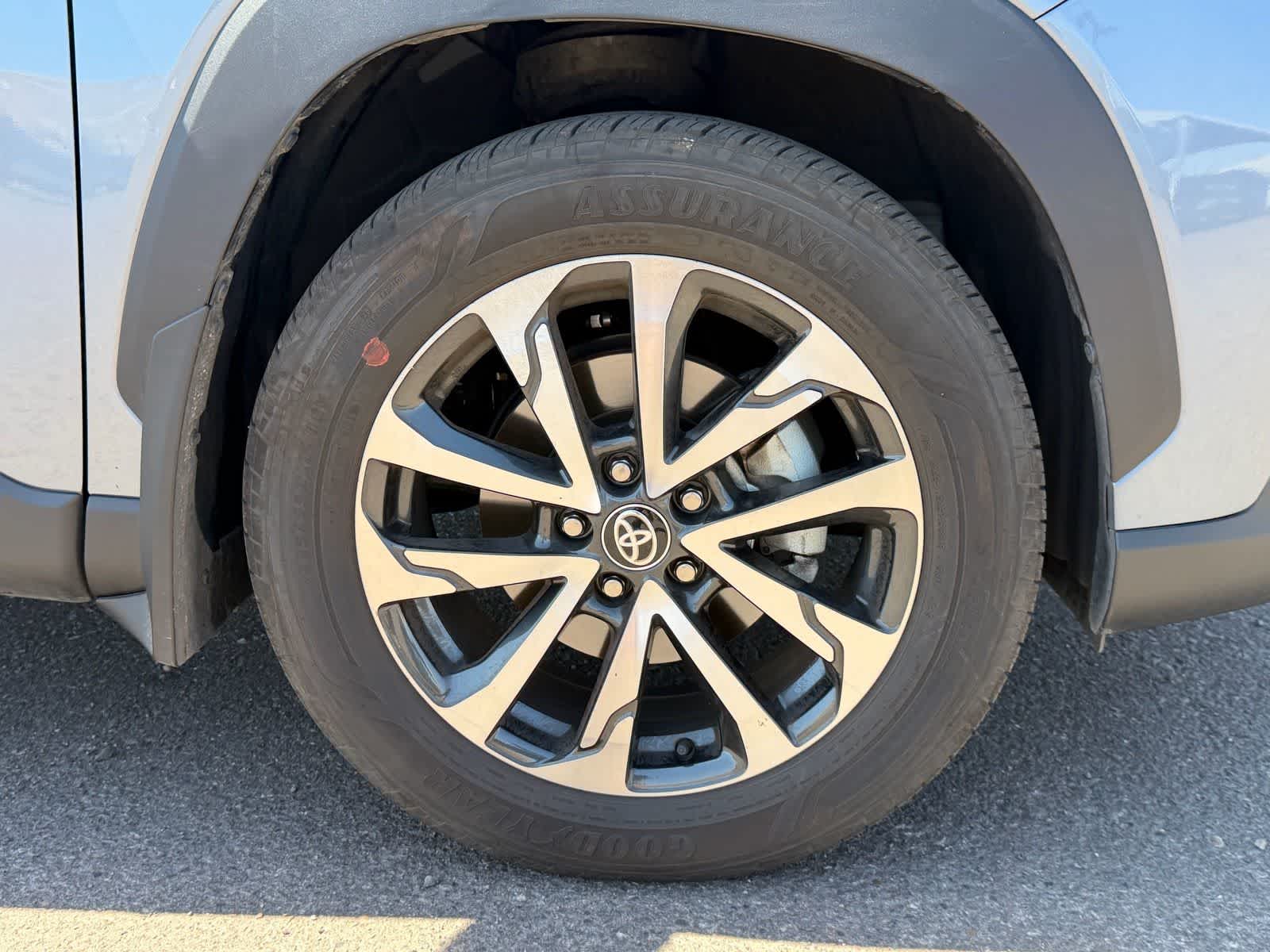 2024 Toyota Corolla Cross XLE