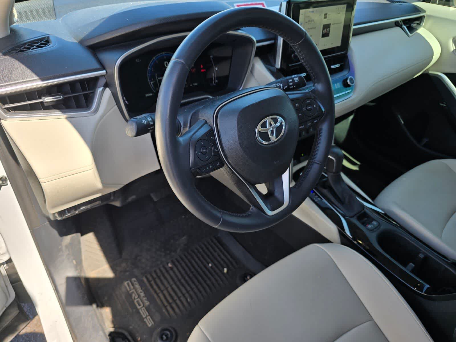 2024 Toyota Corolla Cross XLE