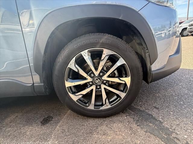 2024 Toyota Corolla Cross XLE