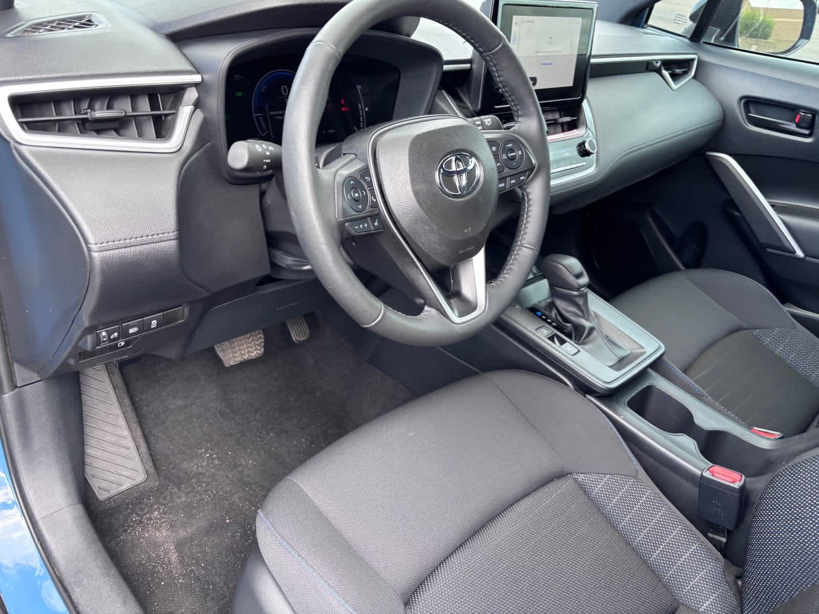 2026 Toyota Corolla Cross Hybrid SE