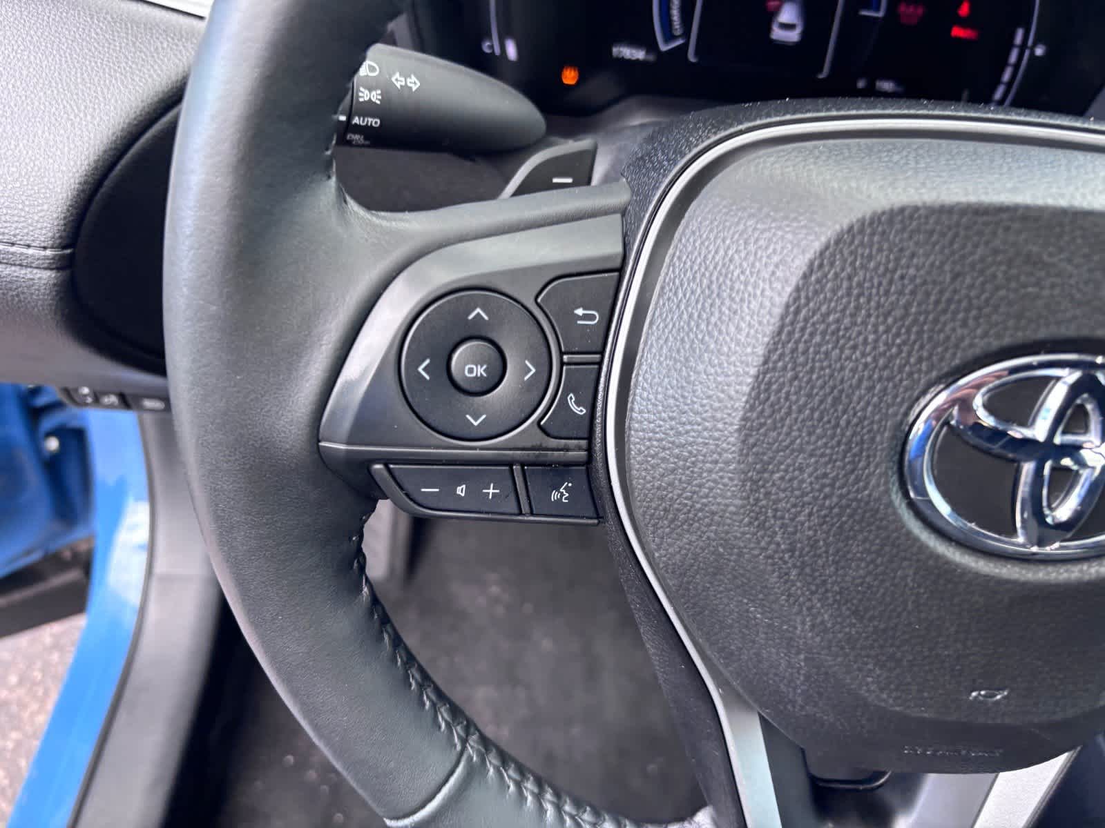 2026 Toyota Corolla Cross Hybrid SE