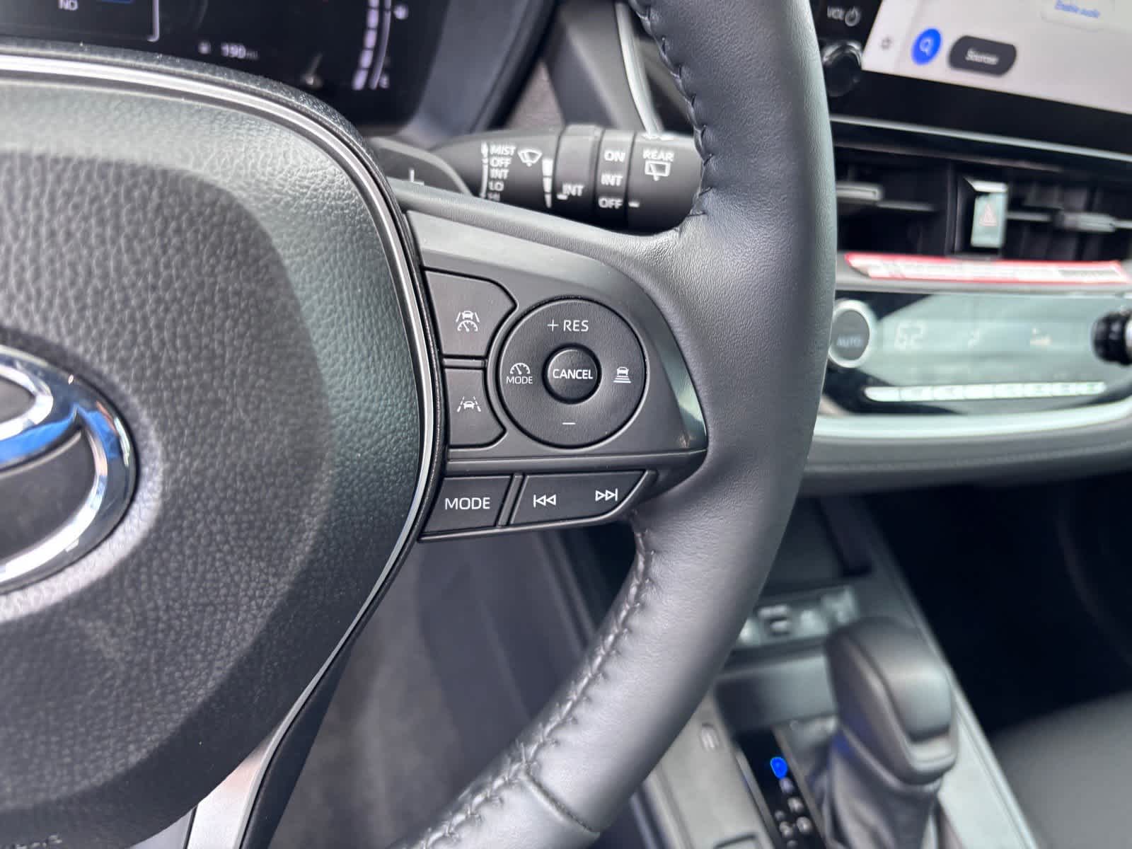 2026 Toyota Corolla Cross Hybrid SE