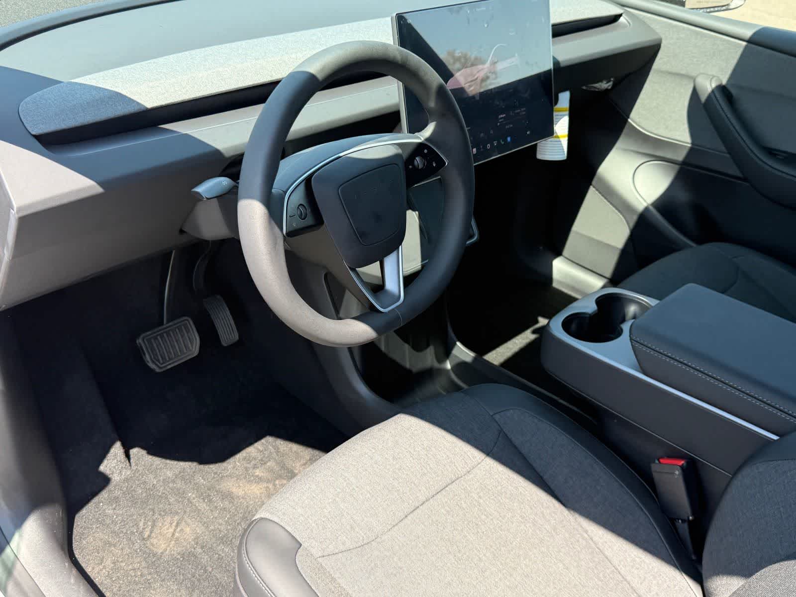2026 Tesla Model Y RWD