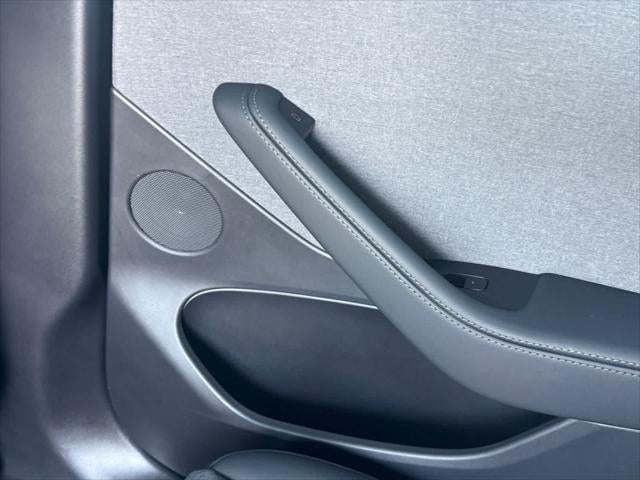 2026 Tesla Model Y RWD