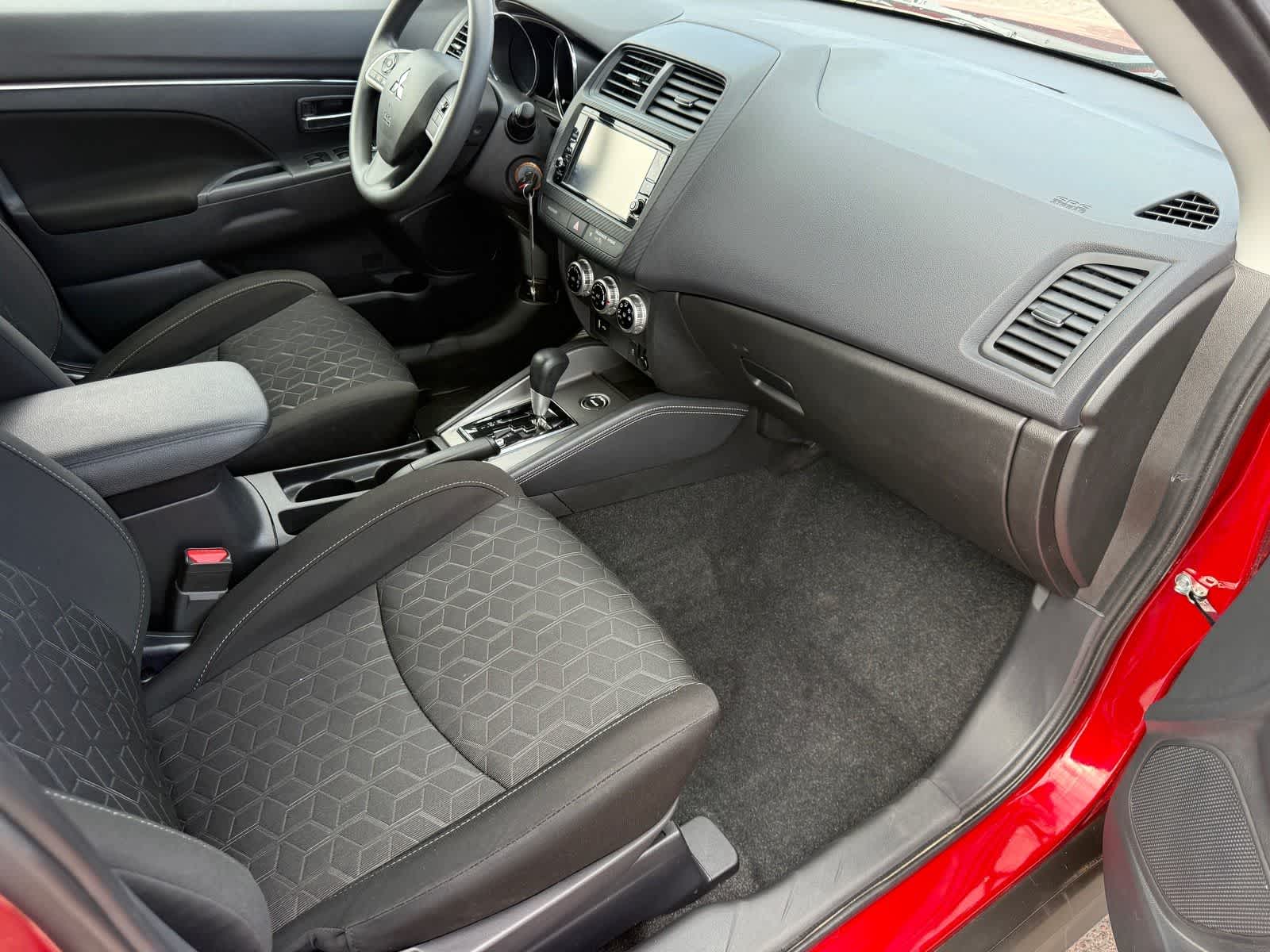 2025 Mitsubishi Outlander Sport ES