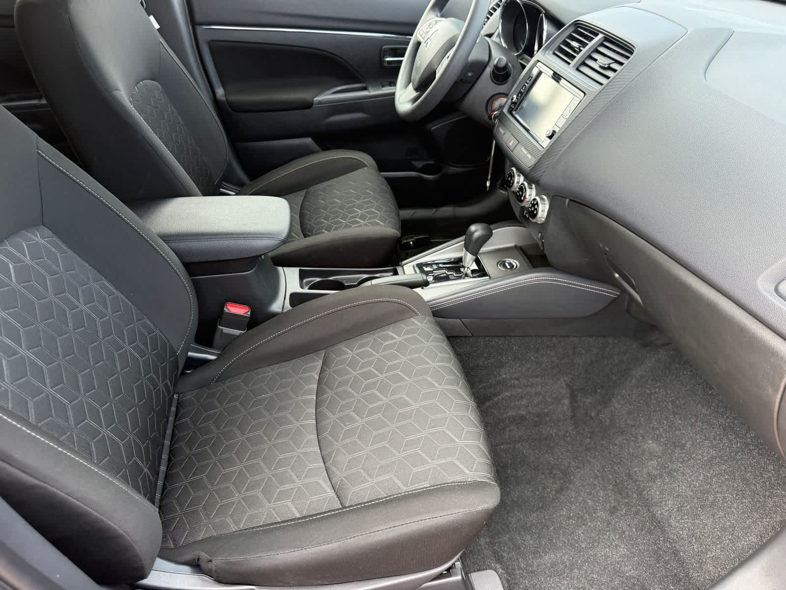 2025 Mitsubishi Outlander Sport ES