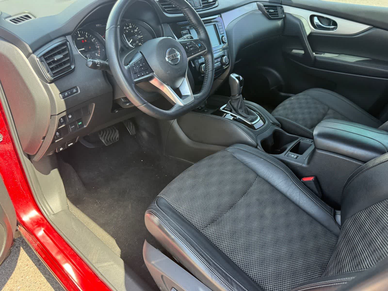 2020 Nissan Rogue Sport SV