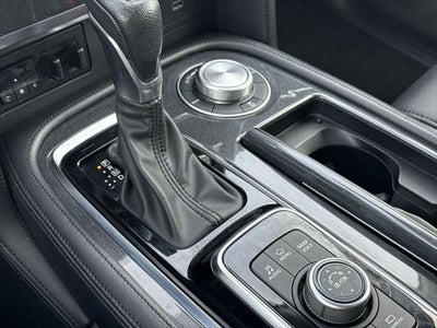 2024 Nissan Armada SV