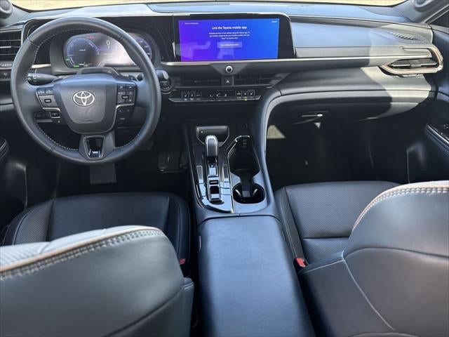 2025 Toyota Crown Signia Limited