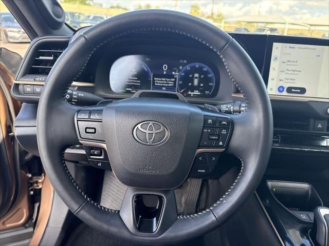 2025 Toyota Crown Signia Limited