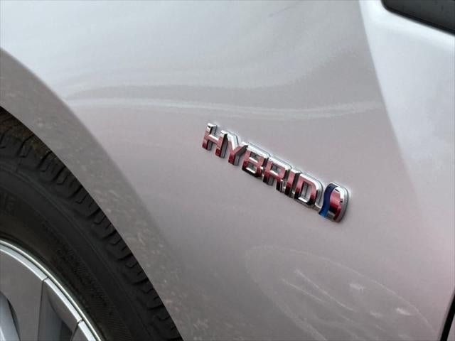 2016 Toyota Prius Two