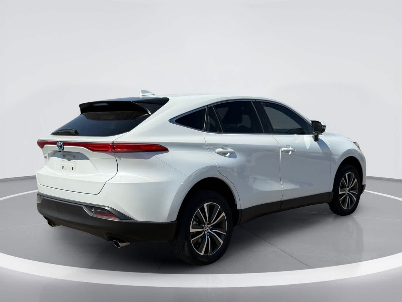 2023 Toyota Venza LE