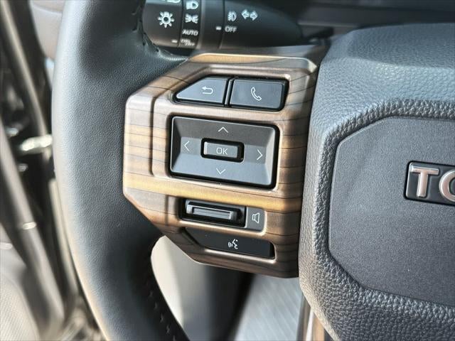 2025 Toyota Land Cruiser 4WD (Natl)