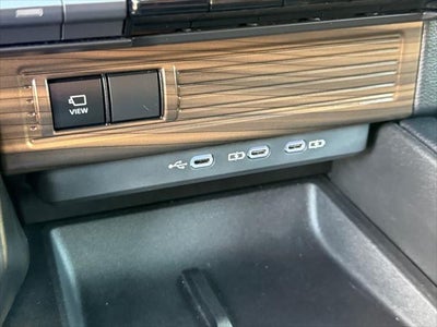 2025 Toyota Land Cruiser 4WD (Natl)