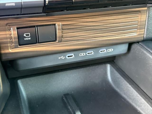 2025 Toyota Land Cruiser 4WD (Natl)