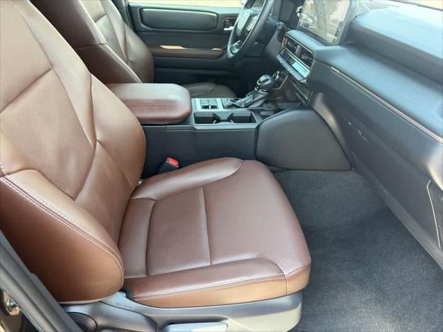2025 Toyota Land Cruiser 4WD (Natl)