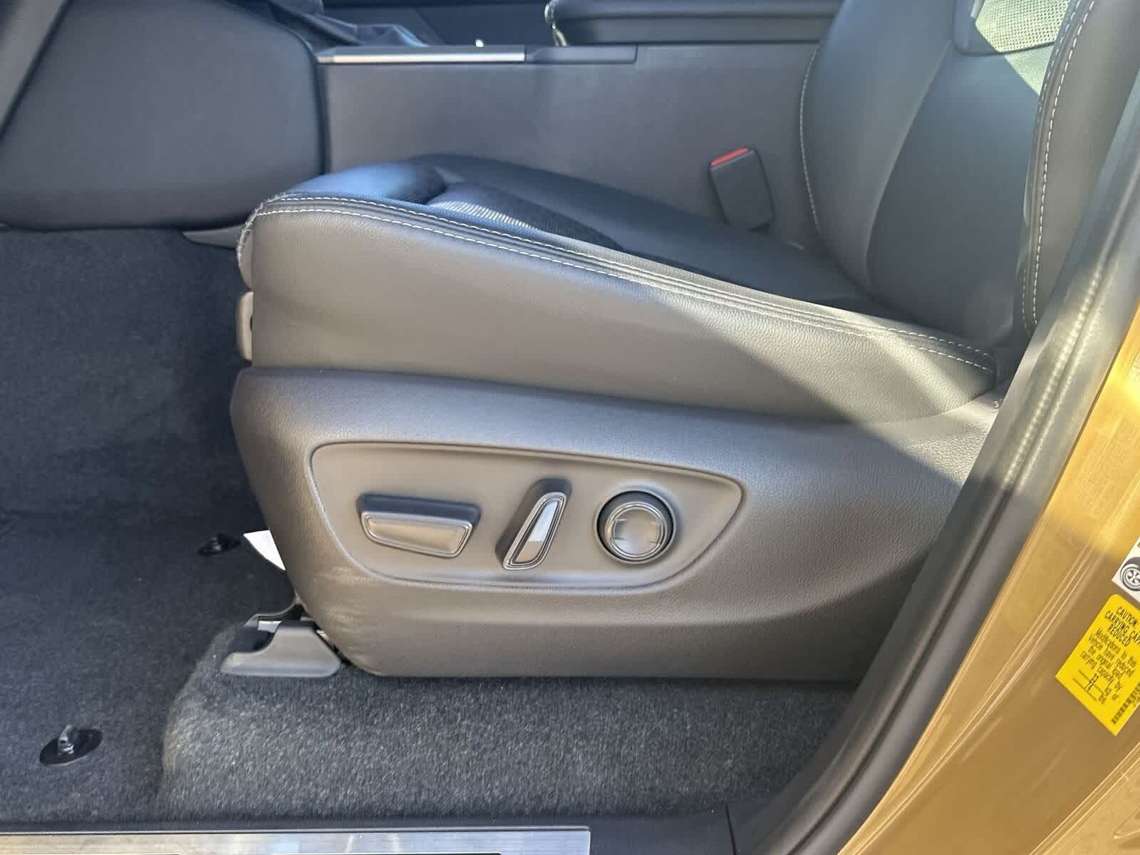 2025 Toyota Land Cruiser 4WD (Natl)