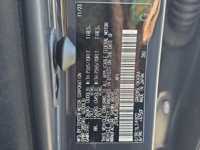 2024 Toyota 4Runner SR5