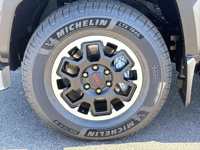 2025 Toyota 4Runner Hybrid TRD Off Road