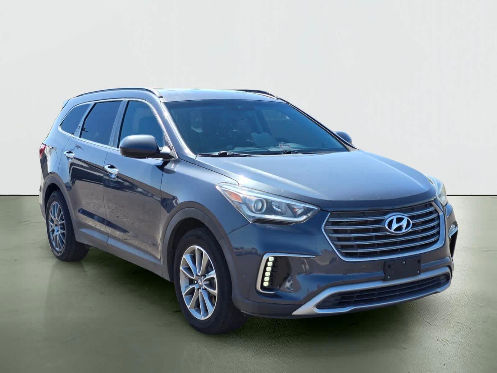 2017 Hyundai Santa Fe SE
