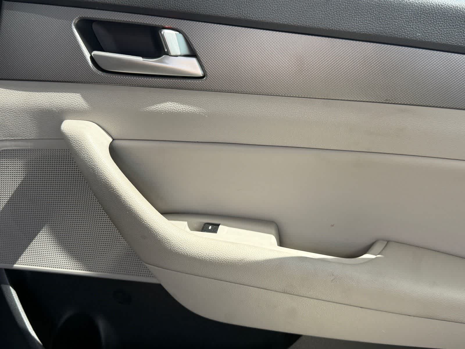 2016 Hyundai Sonata Hybrid SE