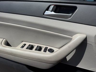 2016 Hyundai Sonata Hybrid SE