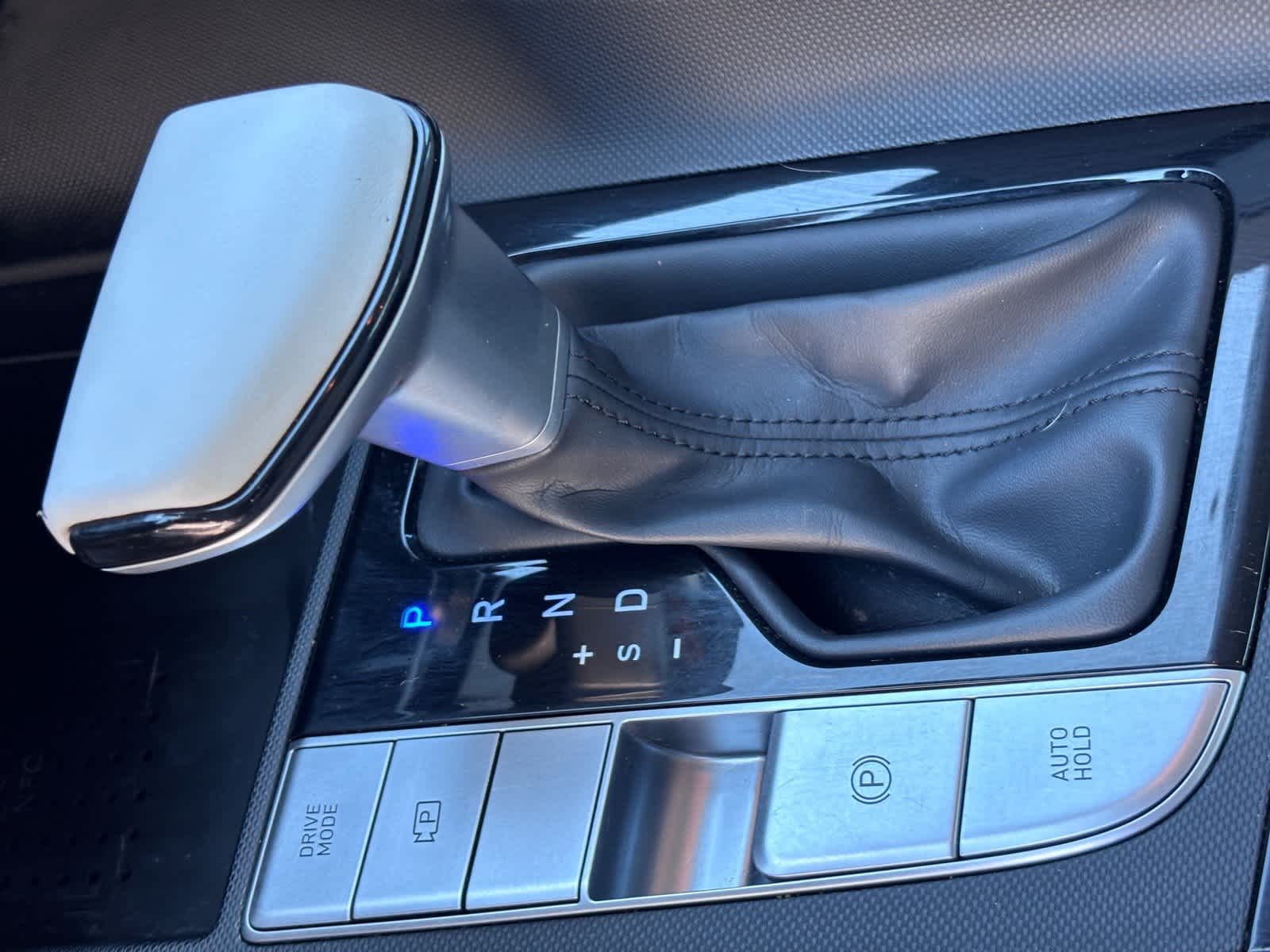 2022 Hyundai Elantra Hybrid Limited